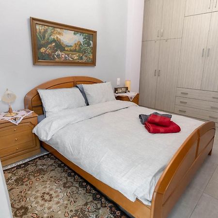 Byt Downtown Flat Larissa Exterior foto